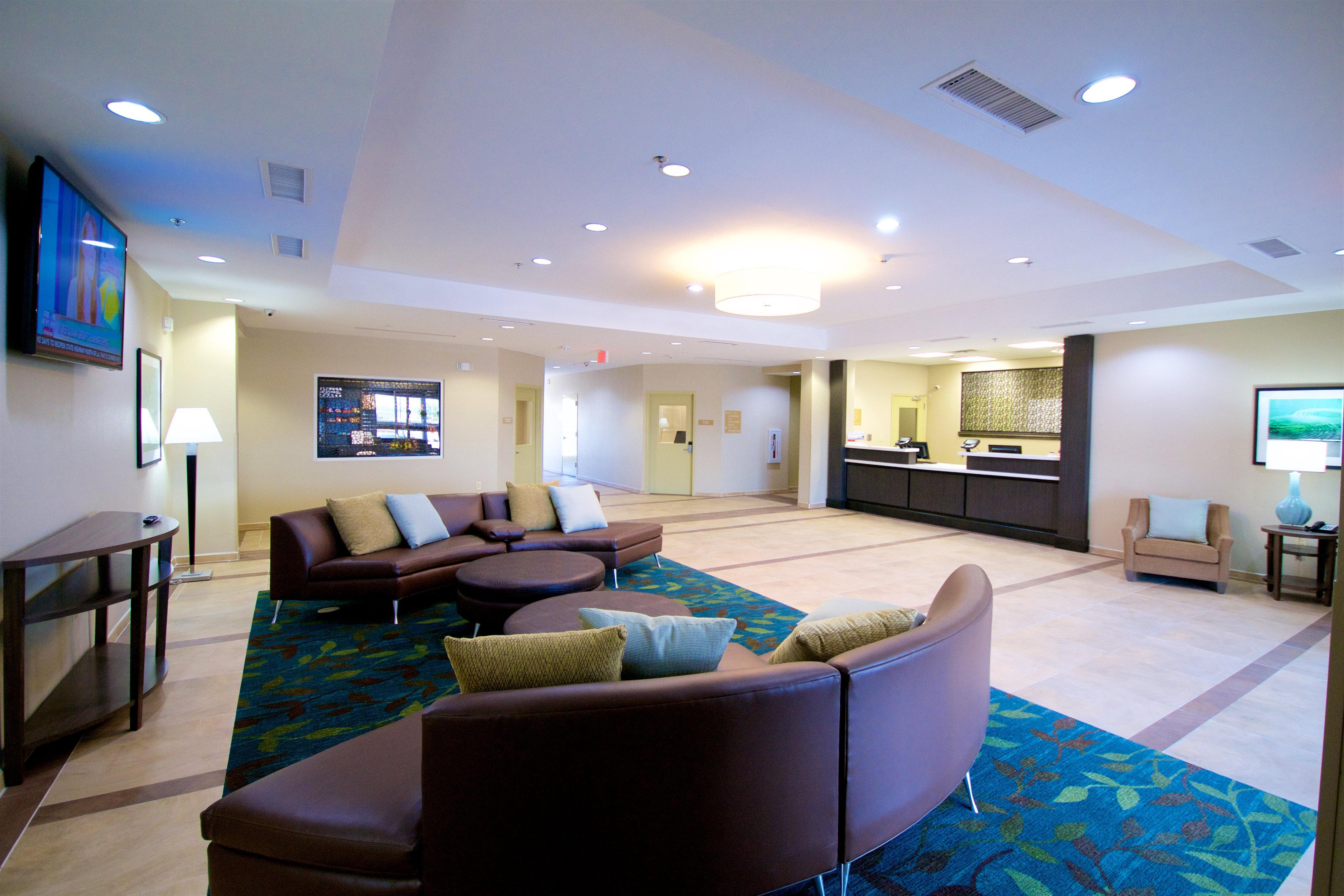 แคนเดิลวู้ด สวีท เคเนดี้ Hotel Kenedy ภายนอก รูปภาพ